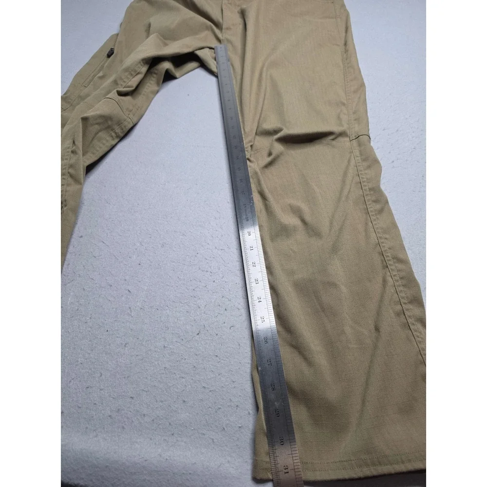 Under Armour Storm Pants Men's 40x32 Khaki Ripstop Straight Leg Hiking Outdoor